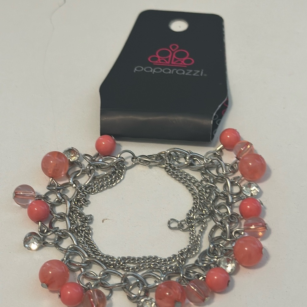 🎉 New, Glittering, Dangle Bracelet 🎉